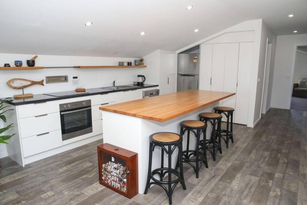 12 Rocks Beach View Loft Central Port Campbell Buitenkant foto